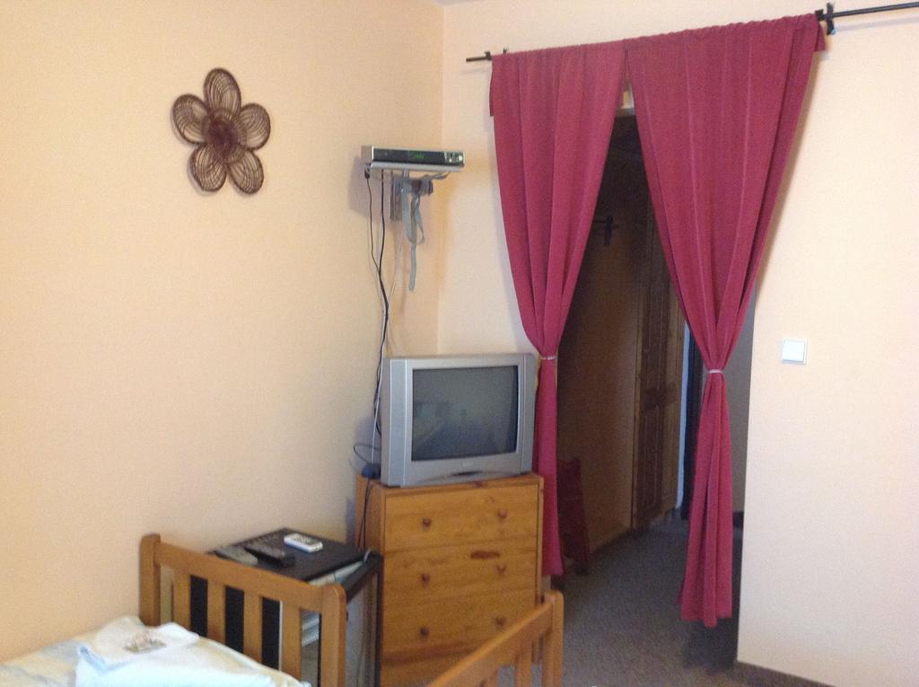 Penzion Duna & Solna Jaskyna Komarno Room photo